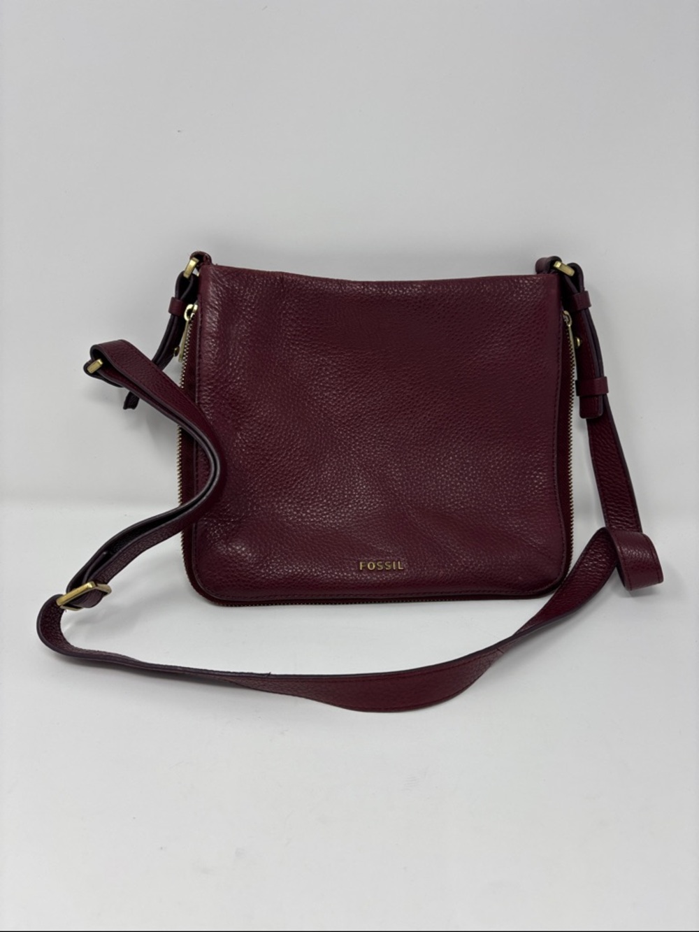Fossil Pebbled Leather Crossbody Bag - Wine